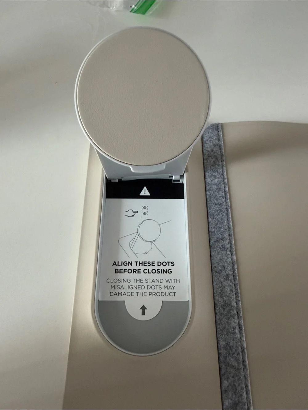 Journey Altilift Wireless Charging Reversible Desk Mat